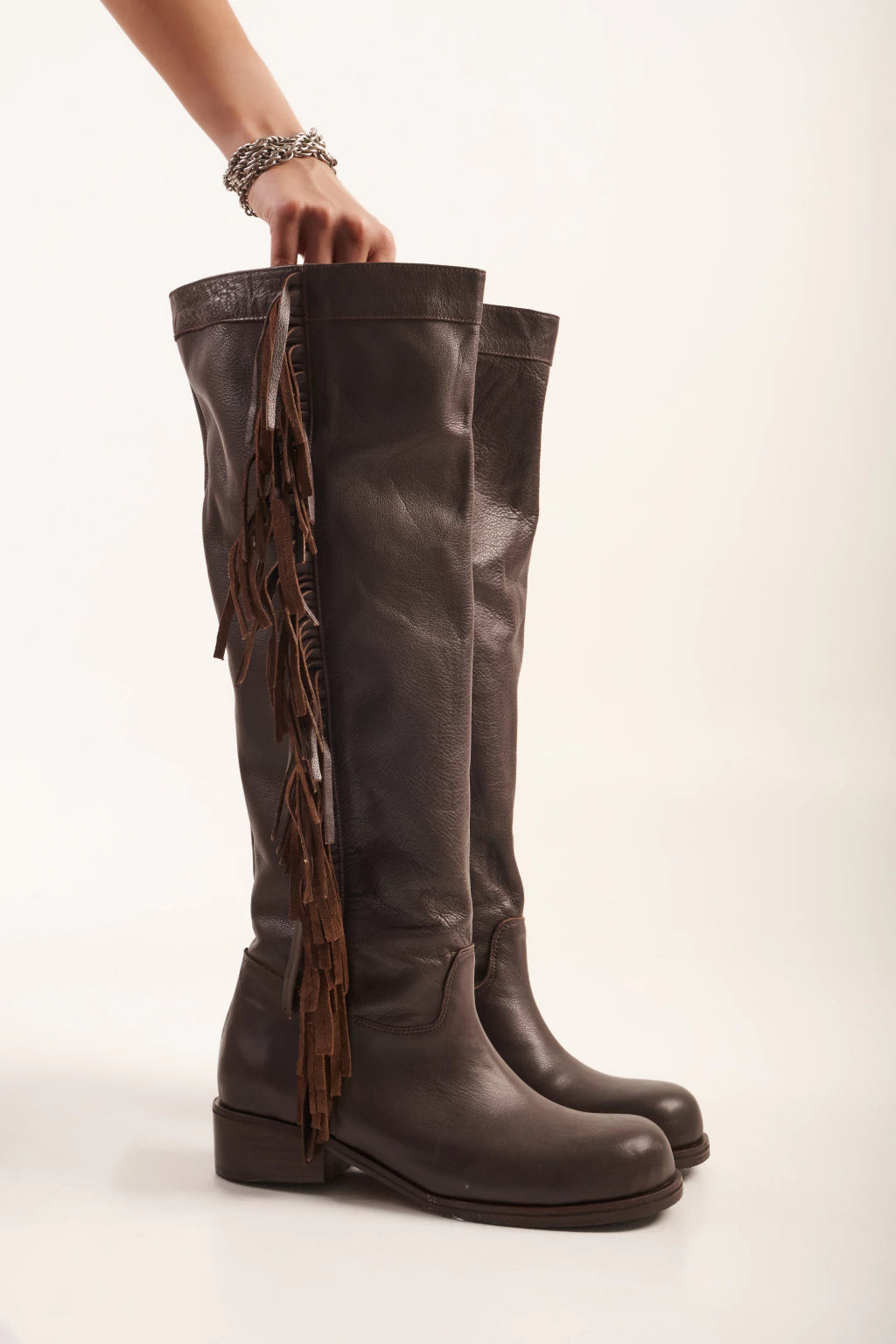 James boots cuero