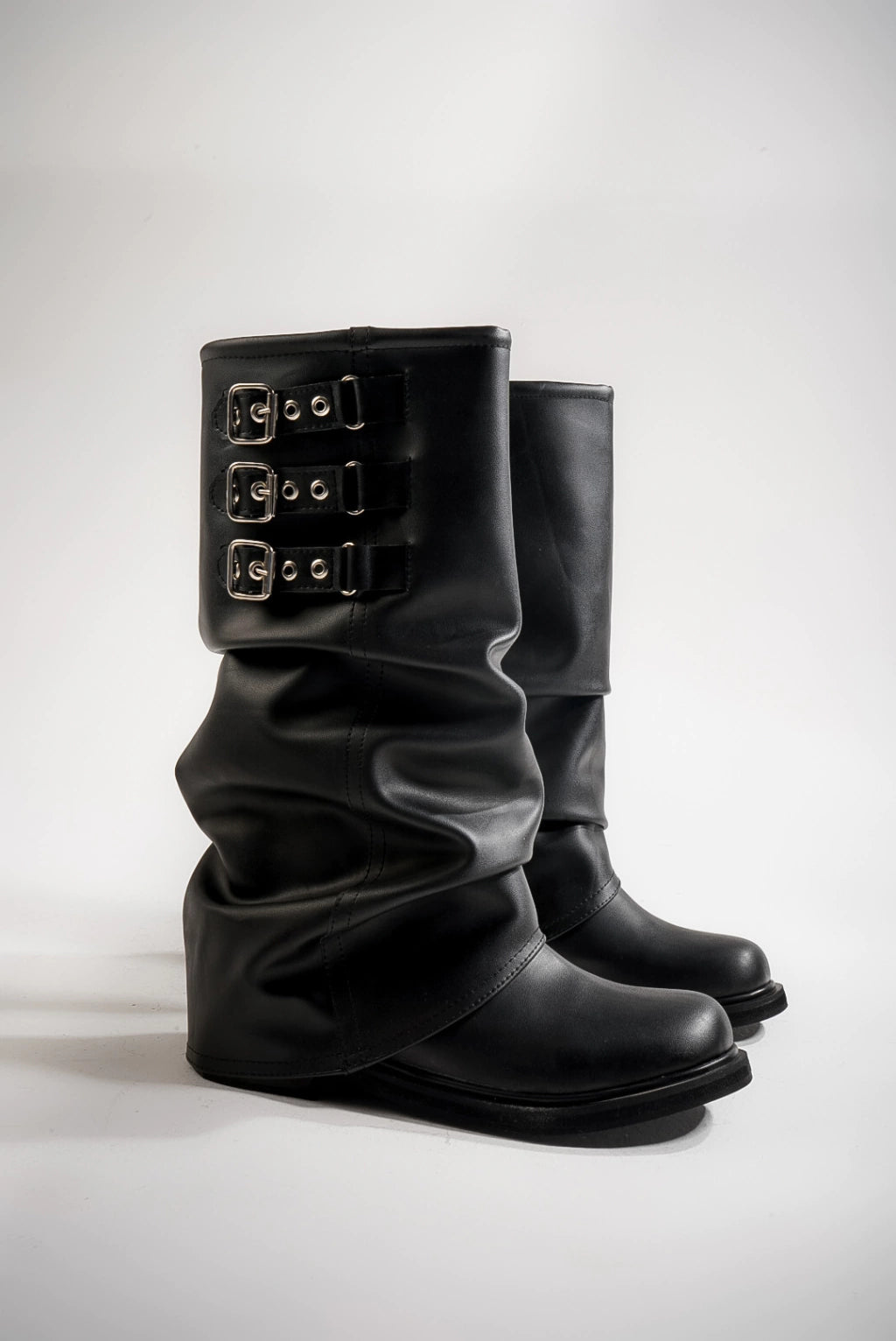 Nake boots