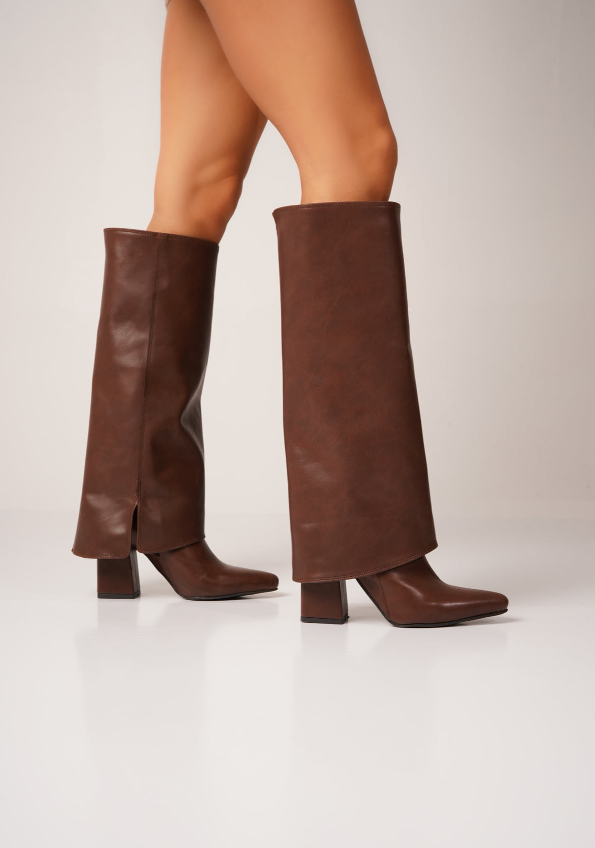 Paris boots vegan