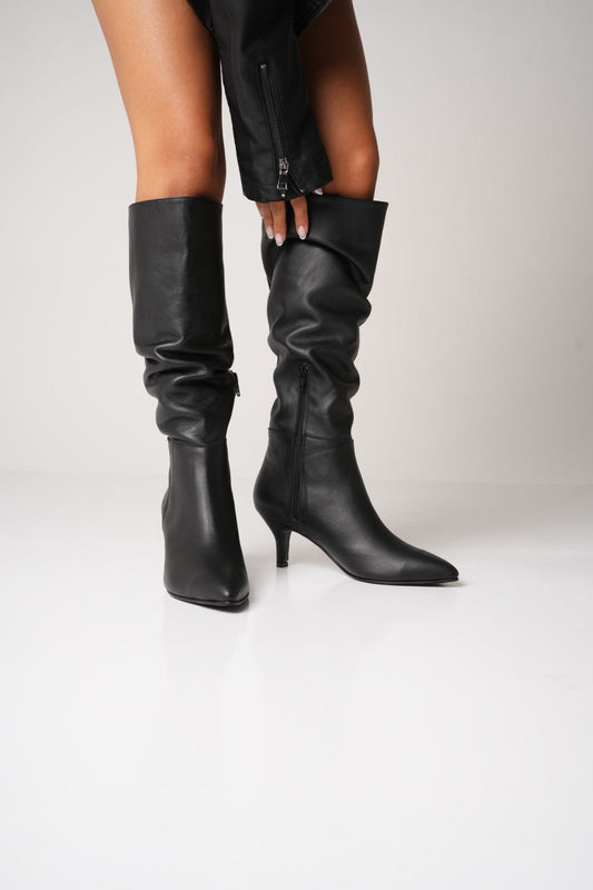 Nila boots cuero
