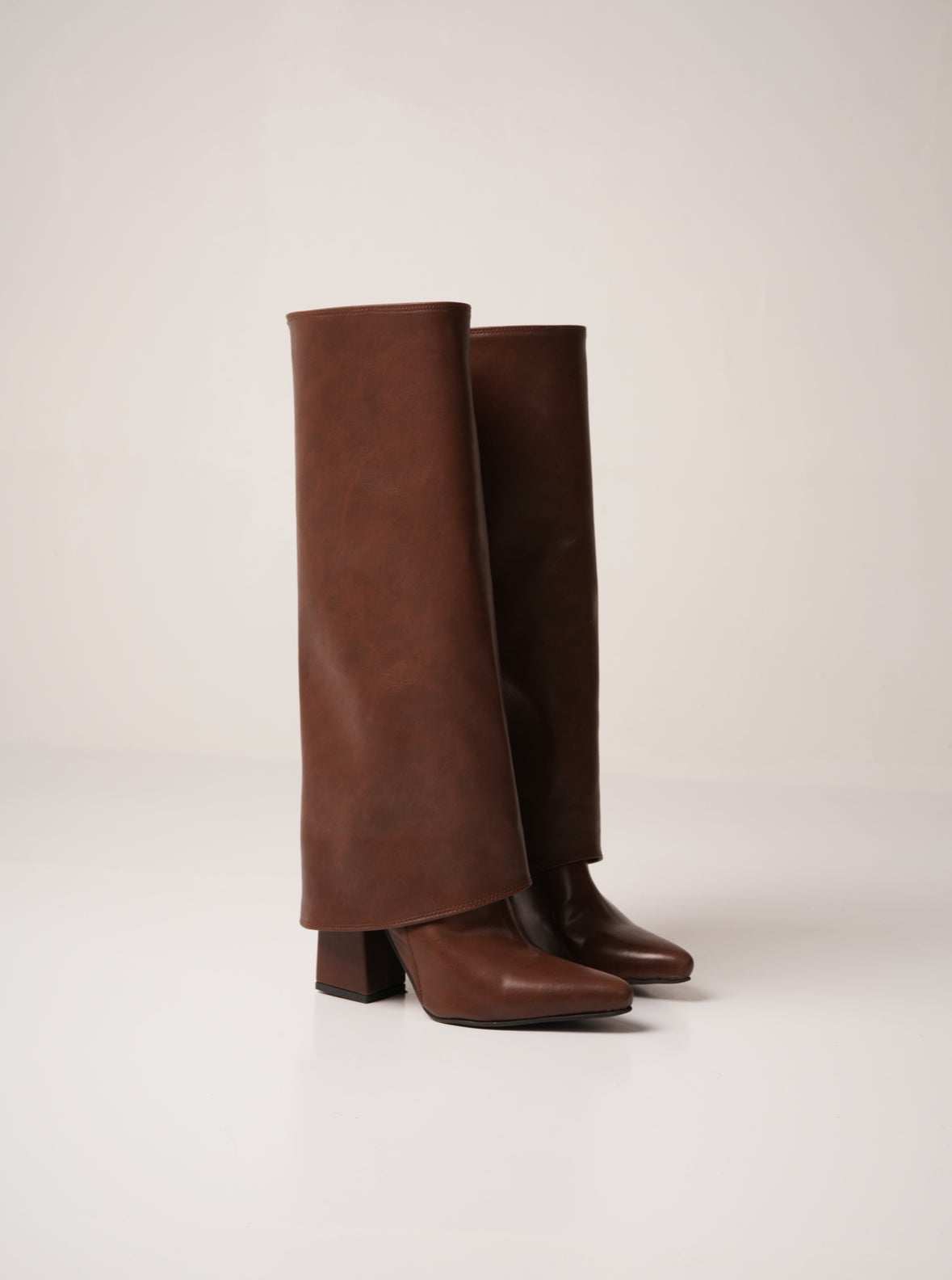 Paris boots vegan