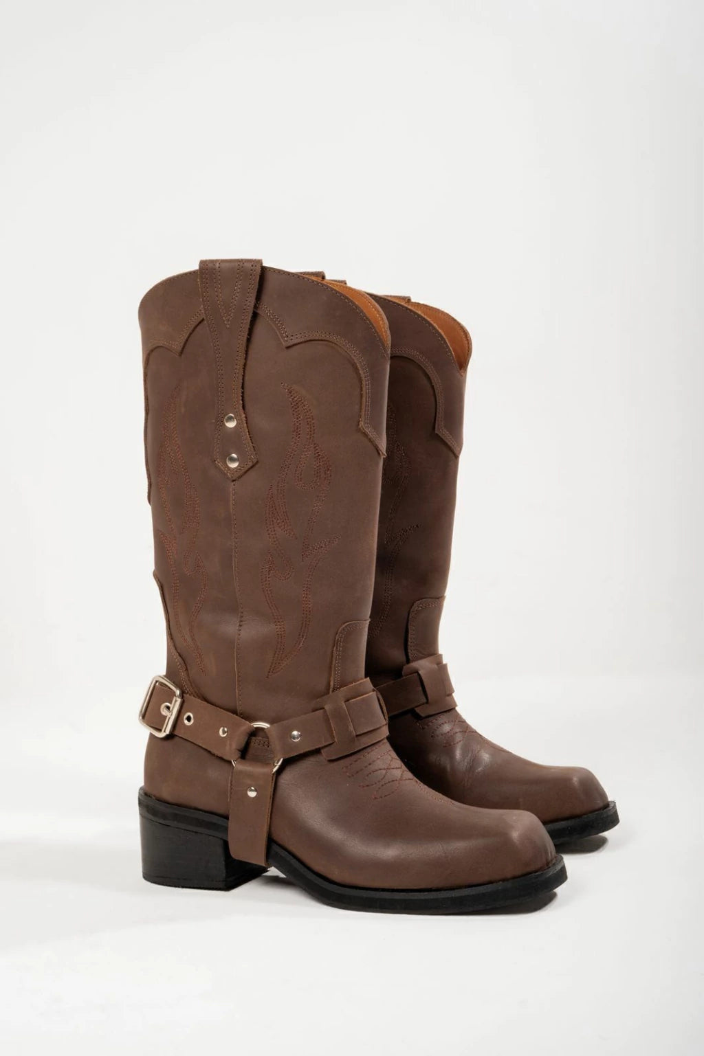 Lesther boots cuero