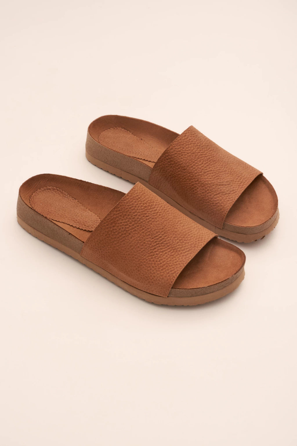 Rio sandals cuero