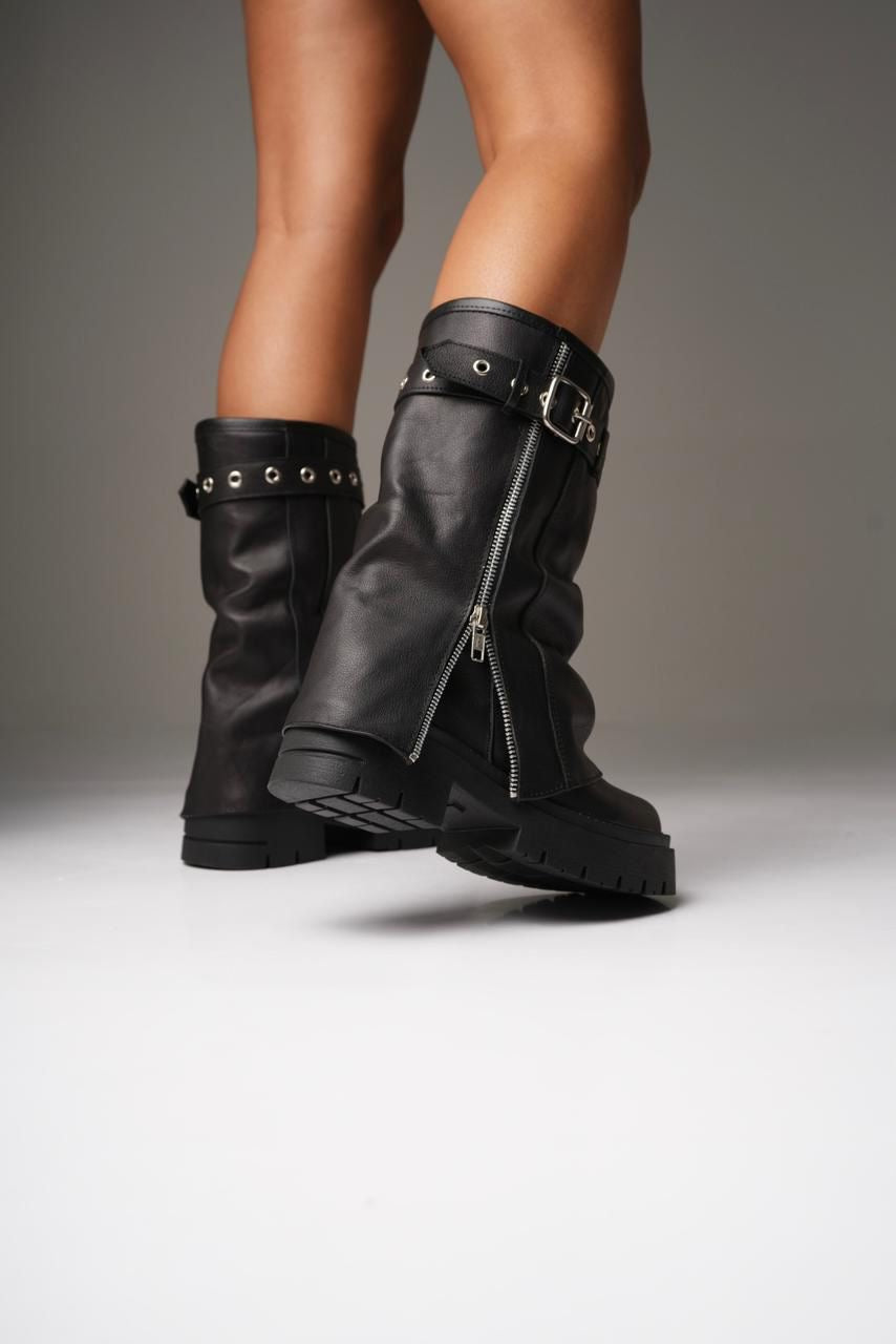 Kongo boots cuero