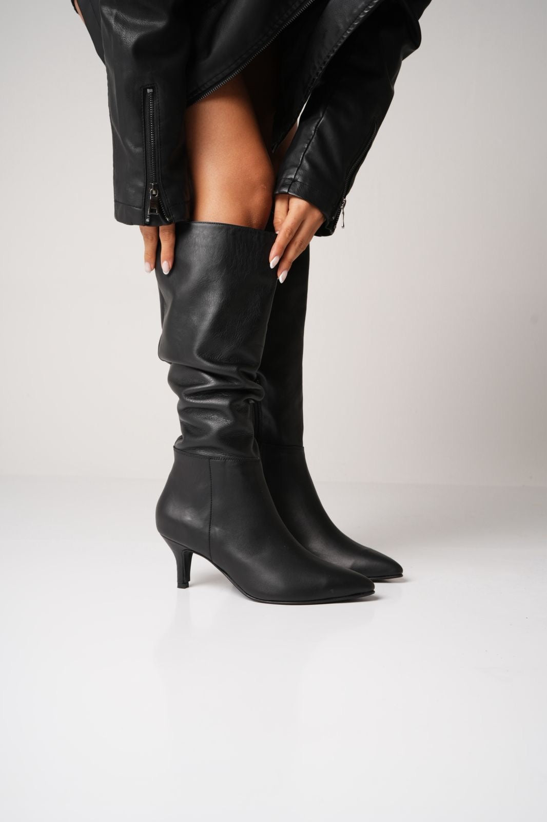 Nila boots cuero