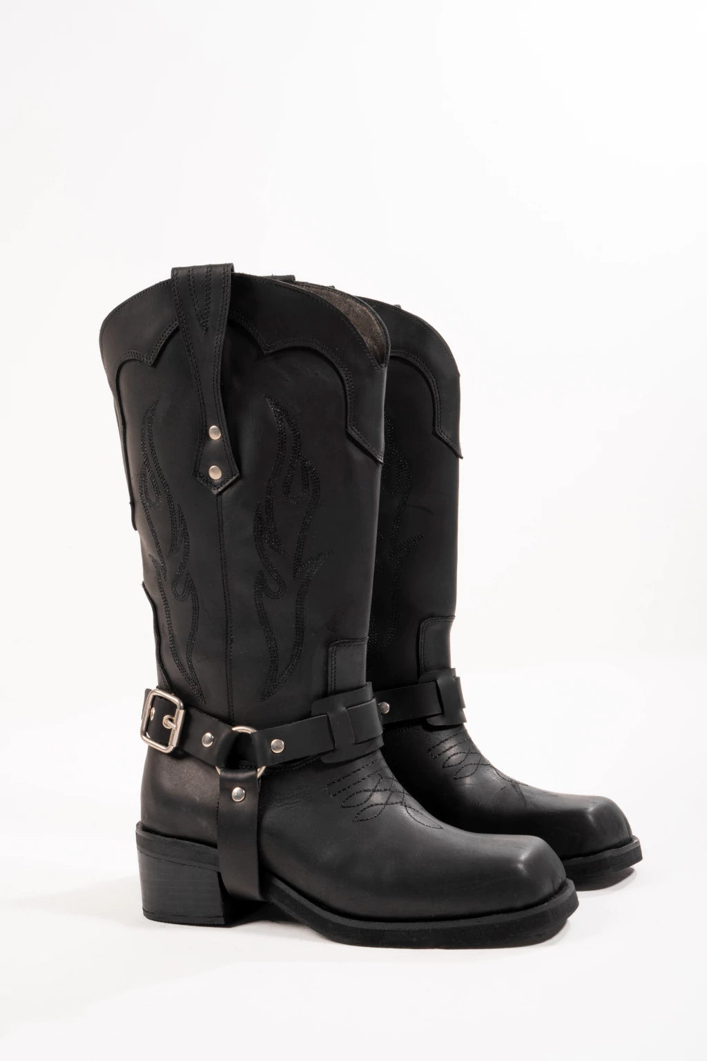 Lesther boots cuero
