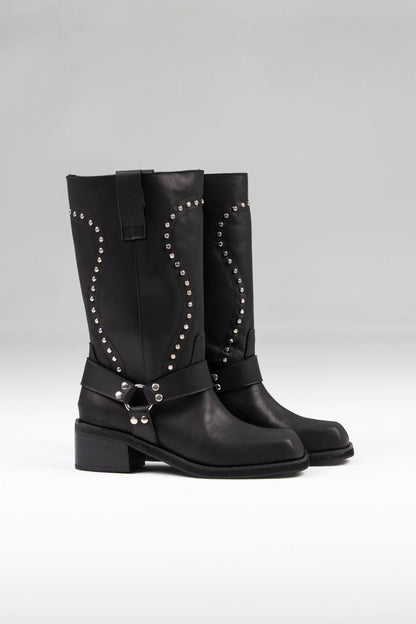 Savage boots cuero